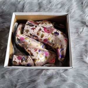 Bamboo ankle boot, Size 10 Blush, Multi-colored